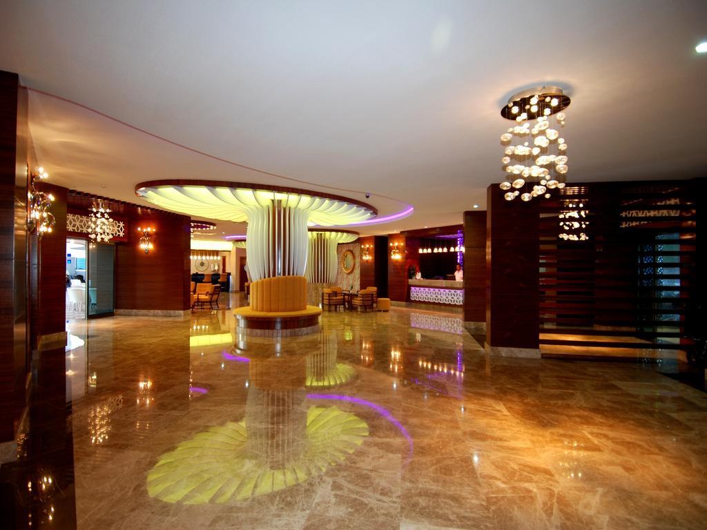 Hotell Grand Zaman 4*